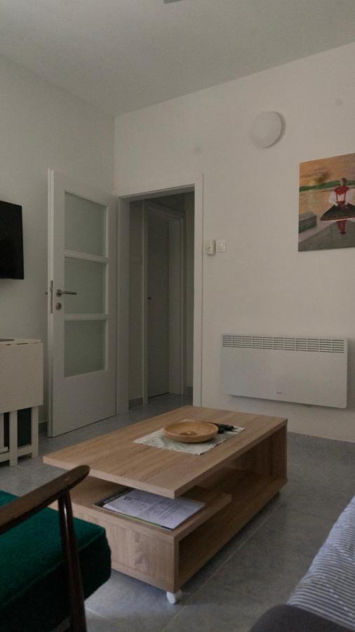מאלינסקה Apartmani Gaj מראה חיצוני תמונה