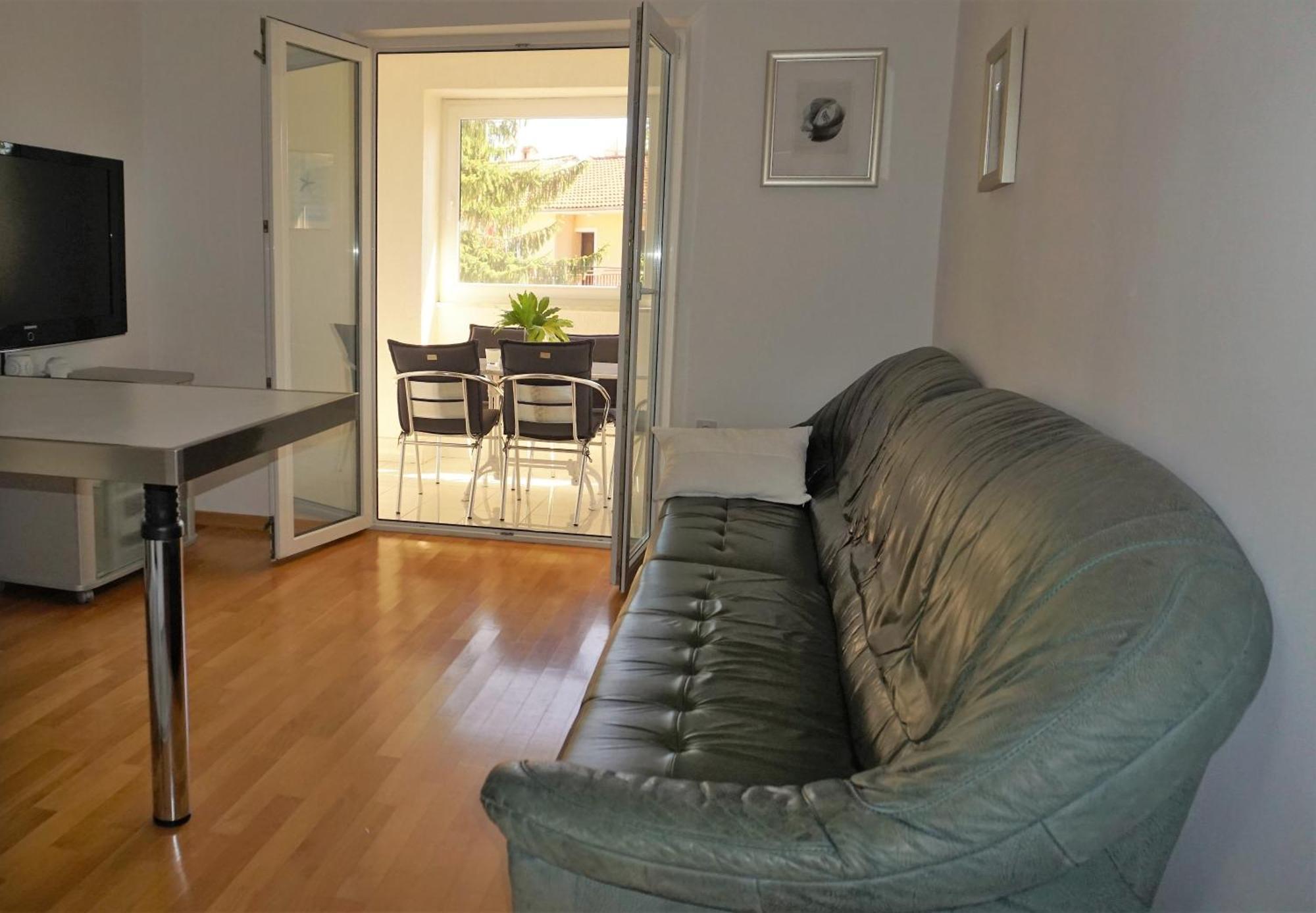 מאלינסקה Apartmani Gaj מראה חיצוני תמונה